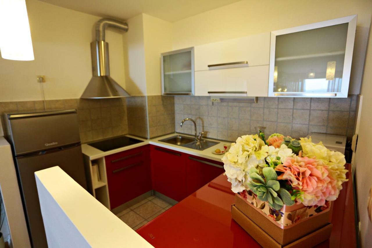 Apartman Lucita Σπλιτ Εξωτερικό φωτογραφία